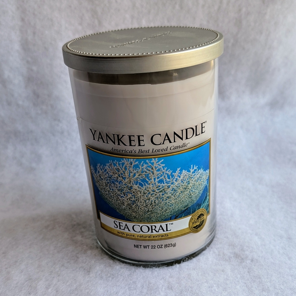 Yankee Candle Sea Coral Scented Candle - Picture 4 of 7